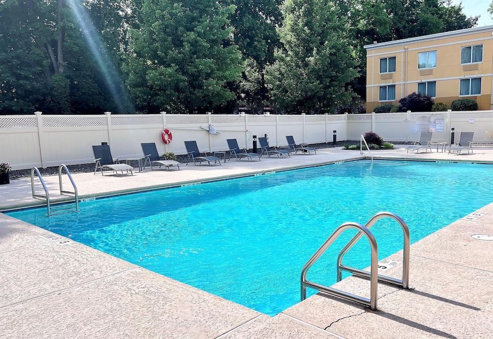 Hotel La Quinta By Wyndham Danbury Zewnętrze zdjęcie
